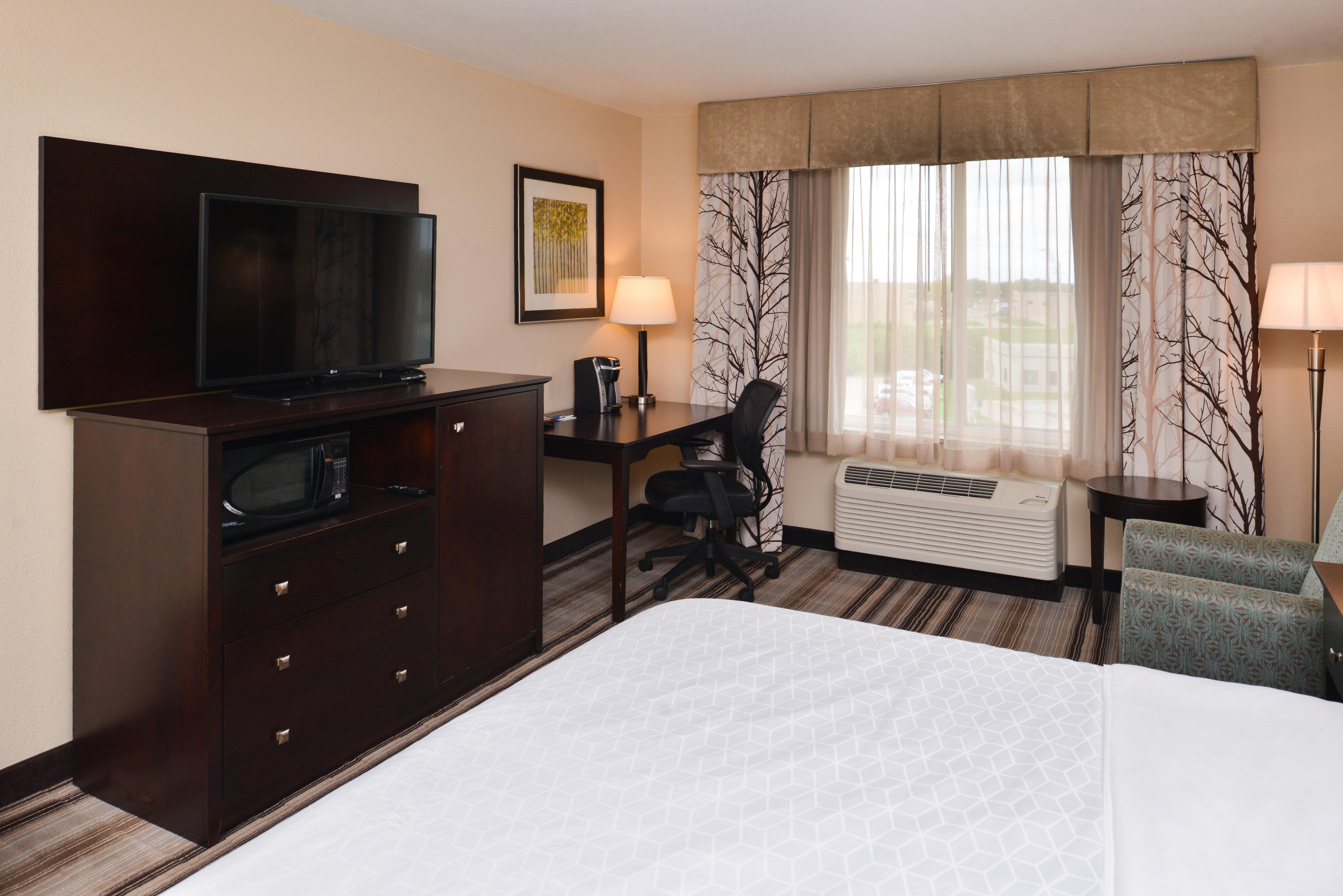 Holiday Inn Express & Suites Emporia Northwest By Ihg Εξωτερικό φωτογραφία