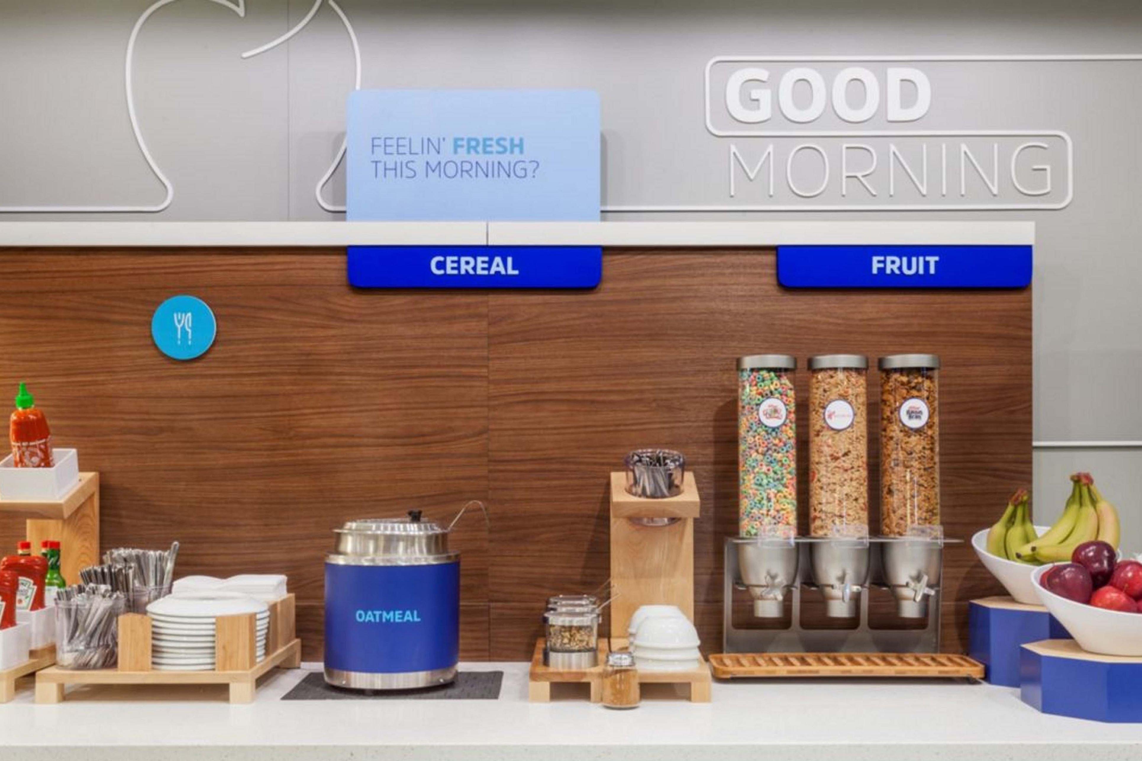 Holiday Inn Express & Suites Emporia Northwest By Ihg Εξωτερικό φωτογραφία