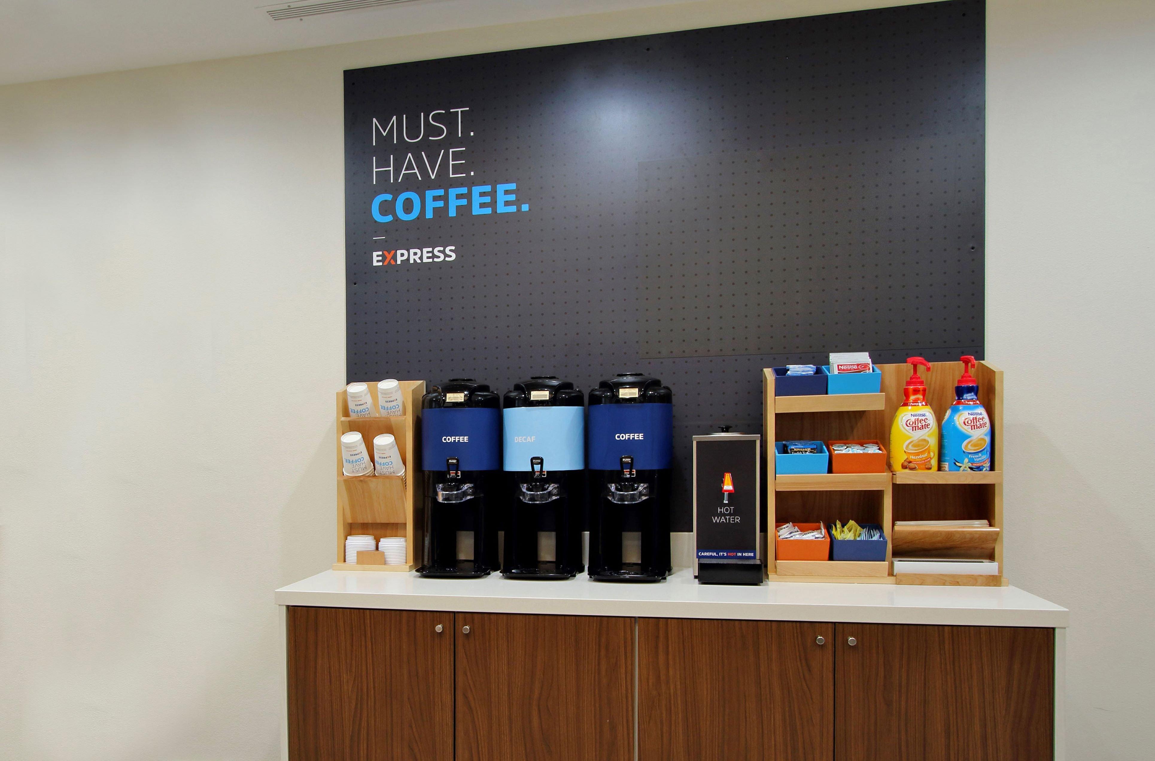 Holiday Inn Express & Suites Emporia Northwest By Ihg Εξωτερικό φωτογραφία