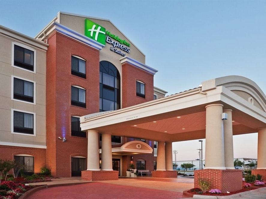 Holiday Inn Express & Suites Emporia Northwest By Ihg Εξωτερικό φωτογραφία