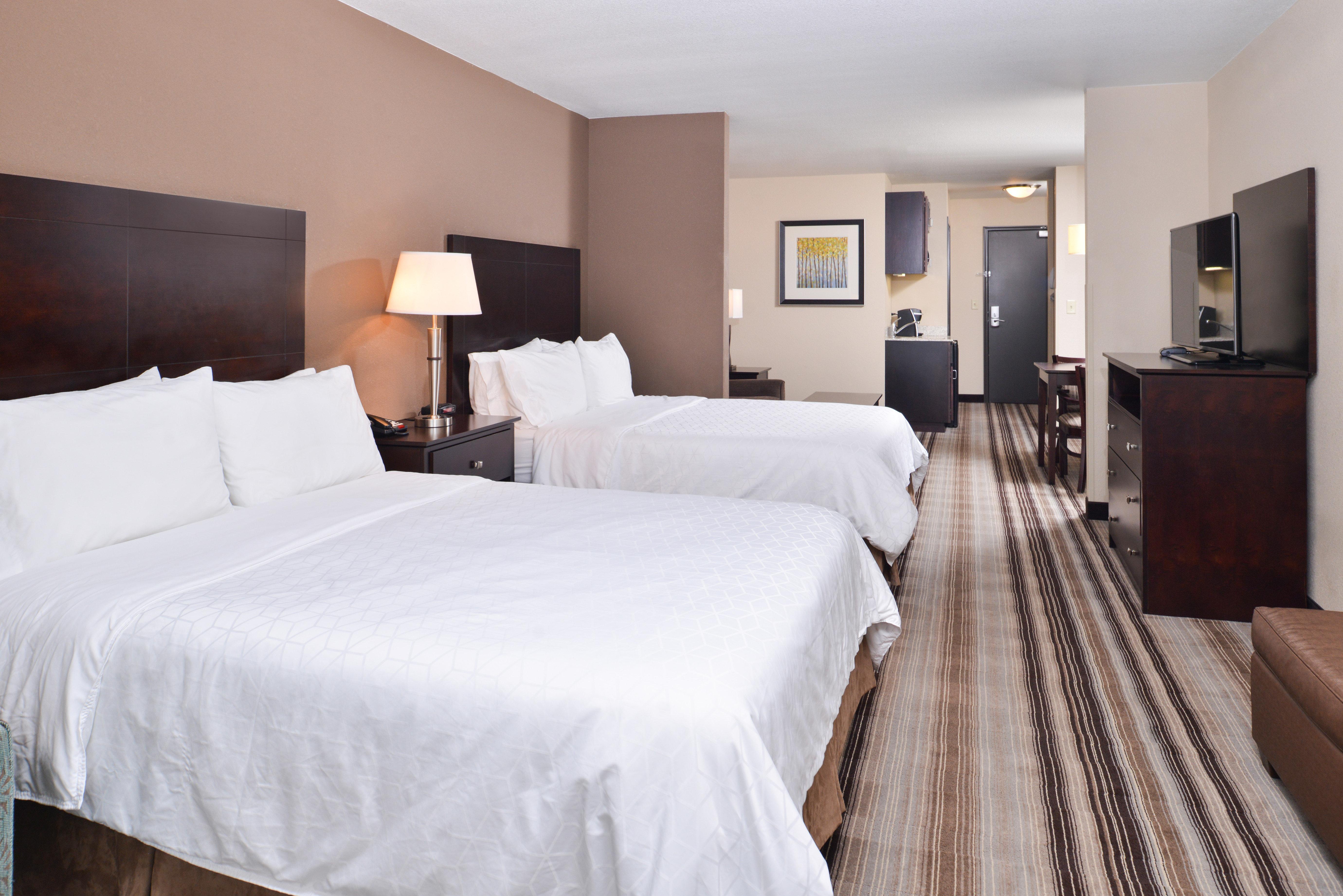 Holiday Inn Express & Suites Emporia Northwest By Ihg Εξωτερικό φωτογραφία